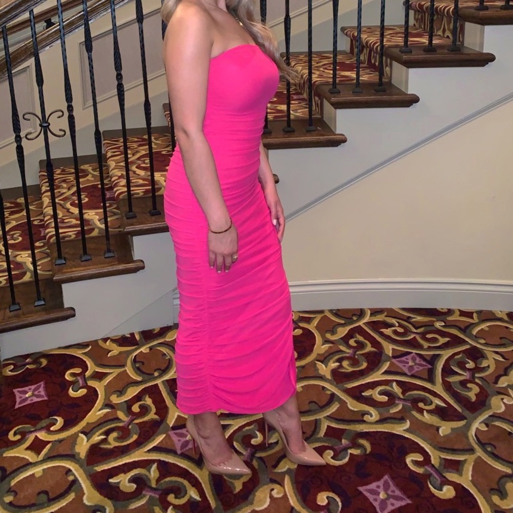 Dress - Picture 3 of 3
